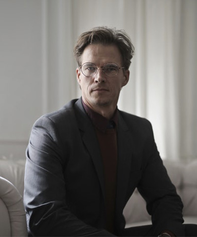 Great communication, strong attention to detail, and excellent time management.